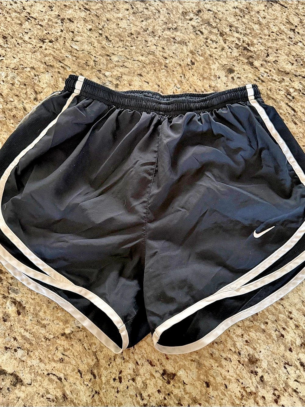 Nike Women's Athletic Shorts in Black & White Size Small